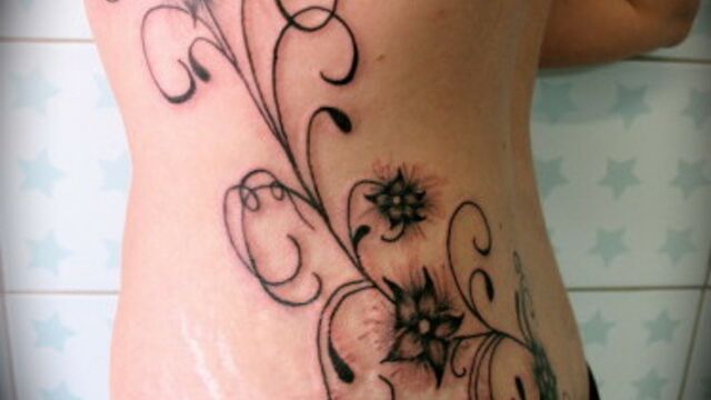 Tatouage Arabesque Modeles Stylises Pour S Inspirer