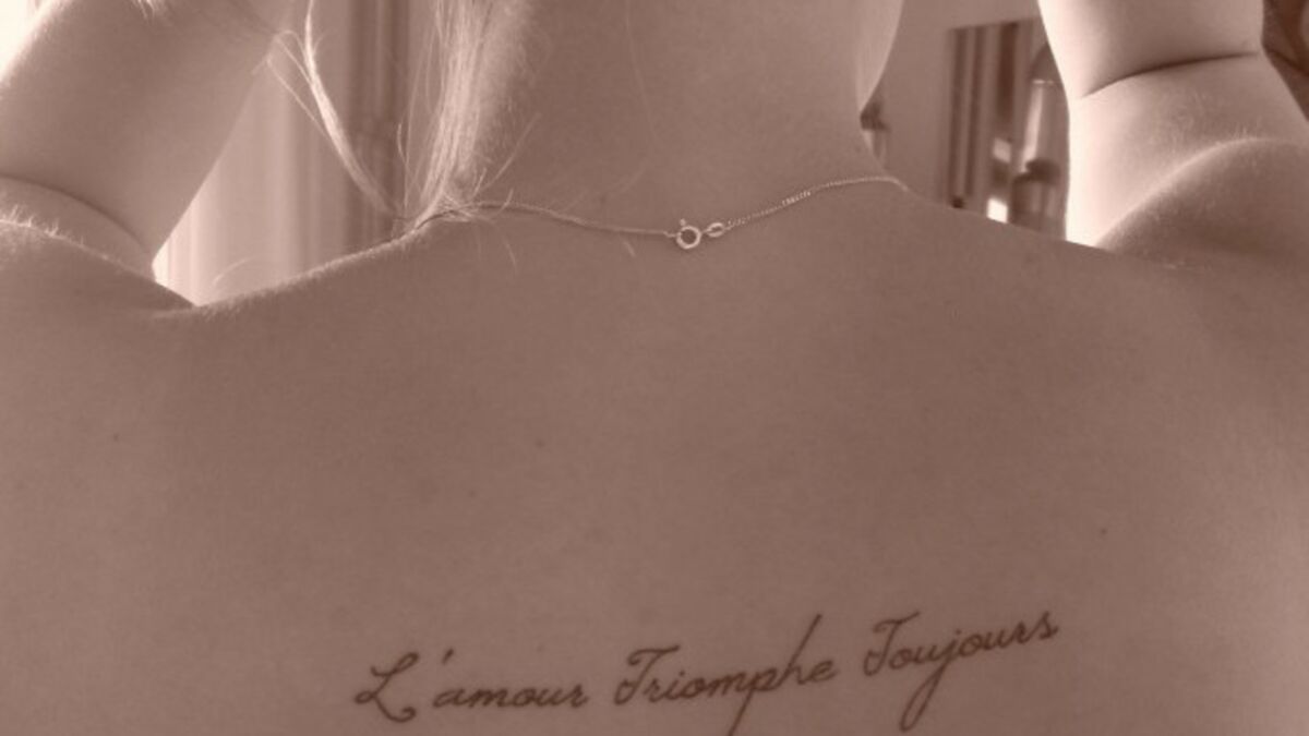 Tatouage Phrase Idees D Ecriture Sur Les Parties Du Corps