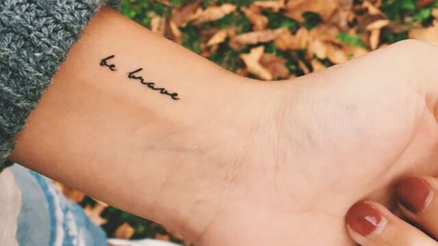 10 Idees De Tatouages Aux Mots Inspirants