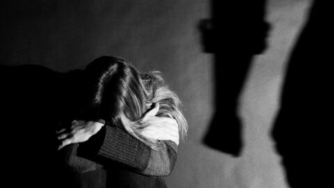 Violences conjugales : 70 femmes décédées depuis janvier, on fait quoi ? (vidéo)