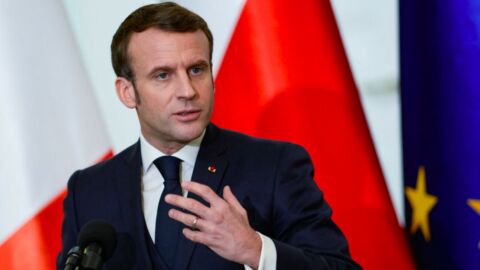 Troisième confinement ? Emmanuel Macron s'adresse finalement aux Français... sur les réseaux sociaux