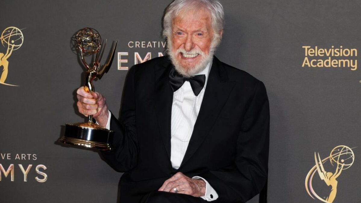 Dick Van Dyke fête ses 100 ans : les secrets de longévité de la star de Mary Poppins