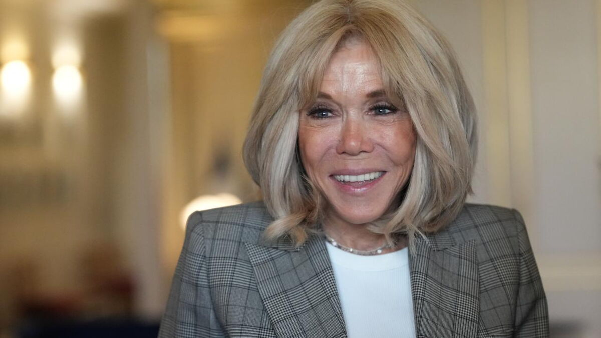 Brigitte Macron snobée par une star ? L’anecdote inattendue sur un plateau télé