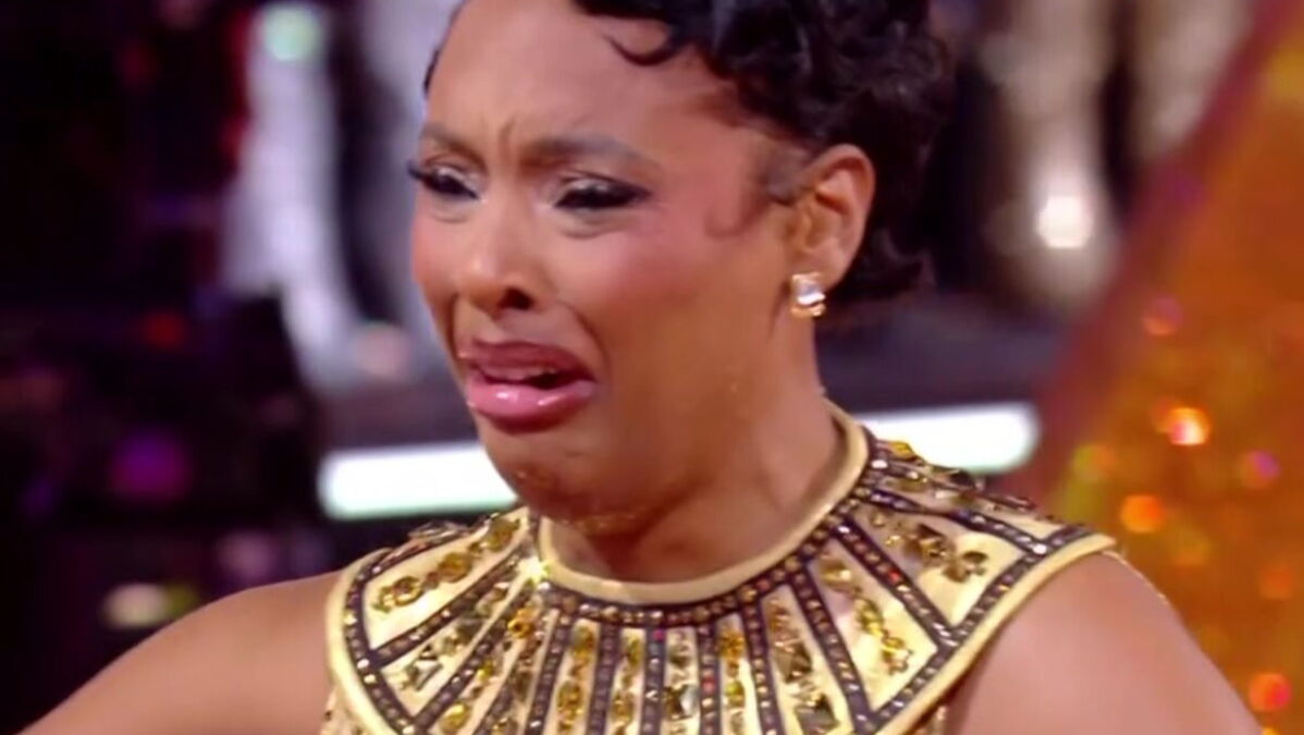 DALS : Angélique Angarni-Filopon émeut sur sa prise de poids. Soutien des anciennes miss sur le plateau !