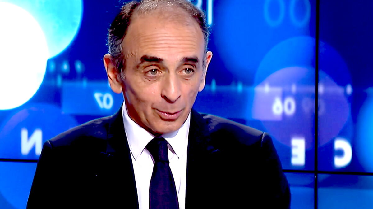 Éric Zemmour réagit au buzz des lunettes de soleil d'Emmanuel Macron