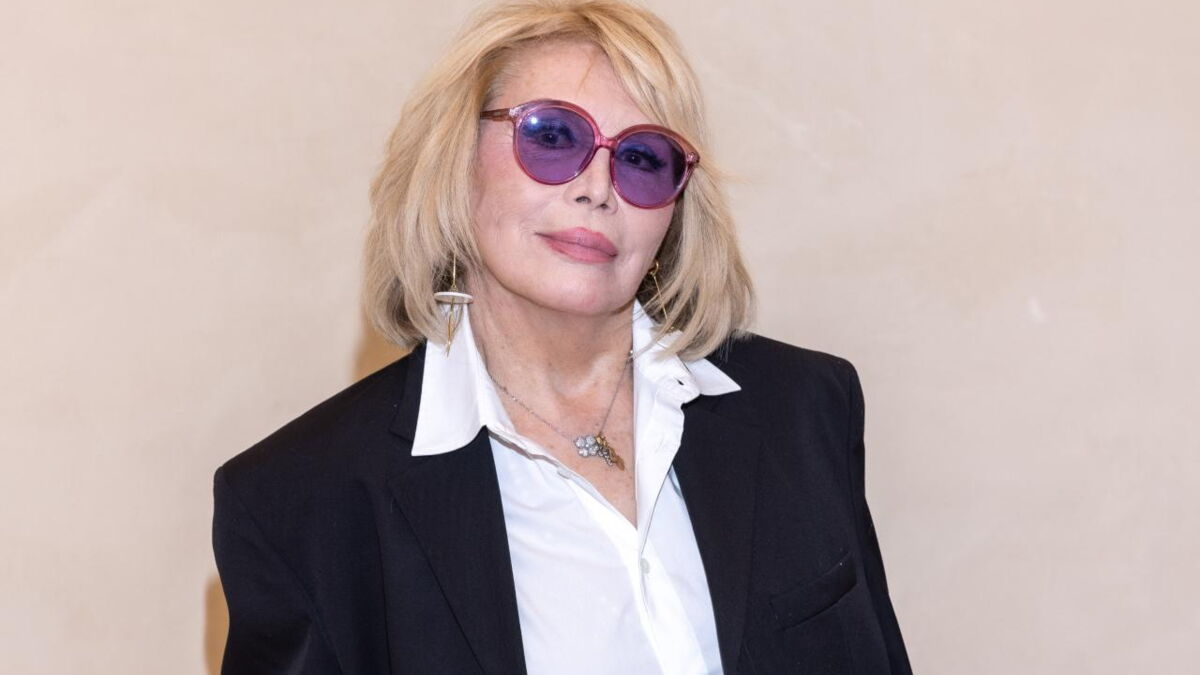 Amanda Lear entretient le flou sur sa date de naissance Amanda Lear entretient le flou sur sa date de naissance