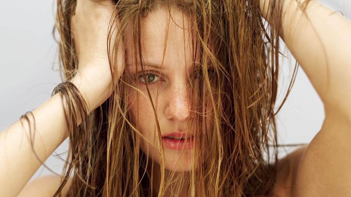 Comment ne plus avoir les cheveux gras