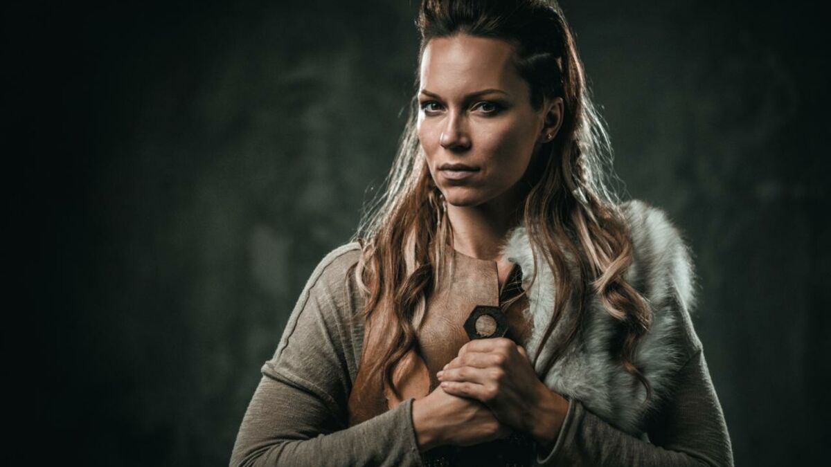 Comment réaliser facilement une coiffure viking pour femme ?