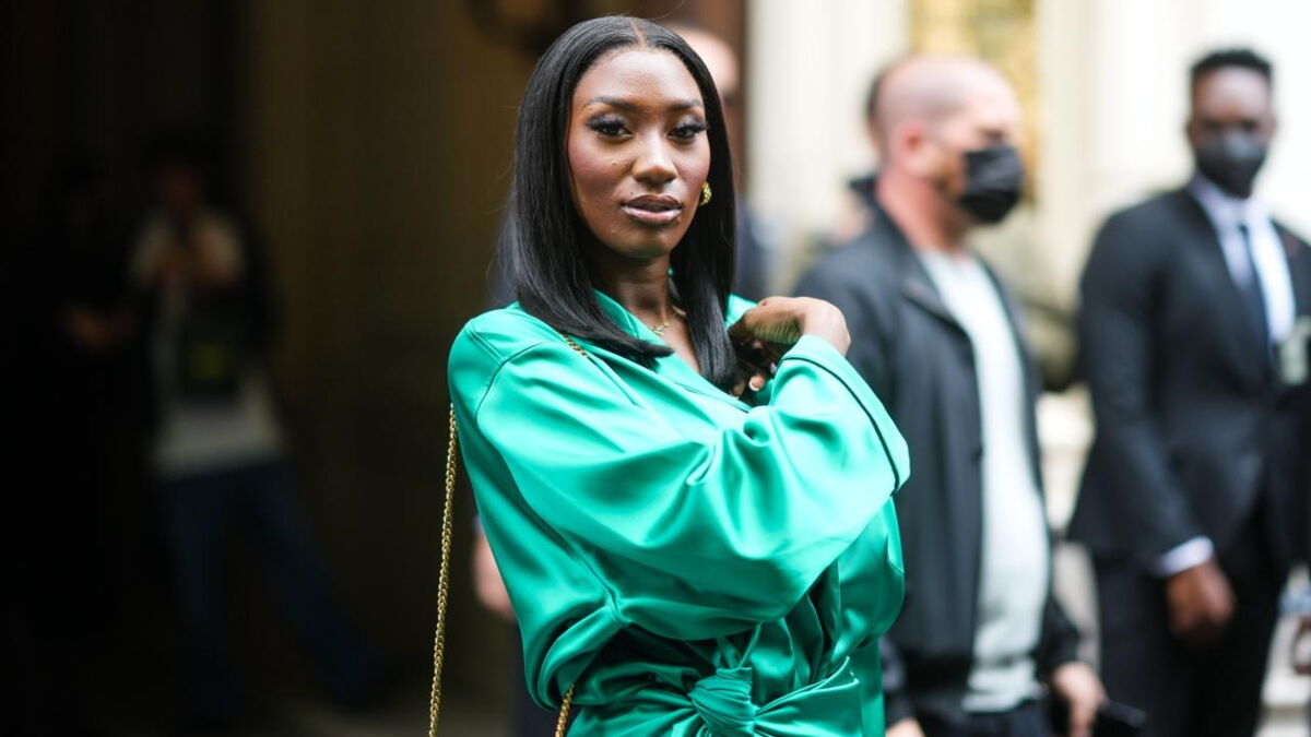 Aya Nakamura ne jure que par ce gloss de luxe à 20 € pour avoir des lèvres pulpeuses Aya Nakamura ne jure que par ce gloss de luxe à 20 € pour avoir des lèvres pulpeuses
