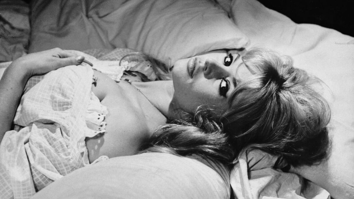 Brigitte Bardot inhumée à Saint-Tropez : qui sont les personnalités enterrées au cimetière marin ?