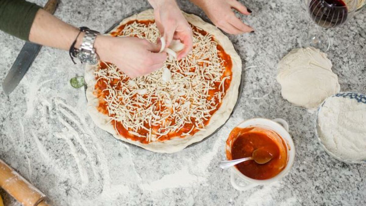 Pâte à pizza pour machine à pain : découvrez les recettes de