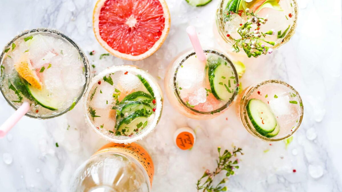 Voici les 10 meilleures recettes de mocktails pour un été inoubliable et délicieux Voici les 10 meilleures recettes de mocktails pour un été inoubliable et délicieux