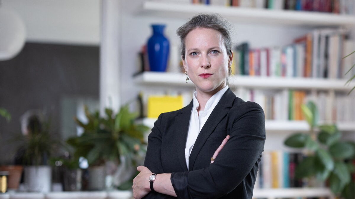 « Pour sauver Paris, il faut l’unité » : Lucie Castets se lance dans la campagne municipale