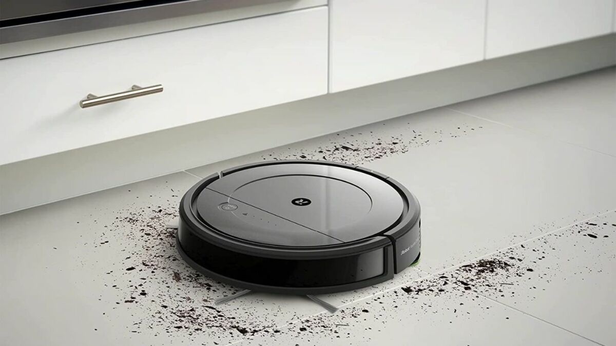 Que diriez-vous d'une routine de ménage sans effort avec cet aspirateur  robot laveur à petit prix ? 