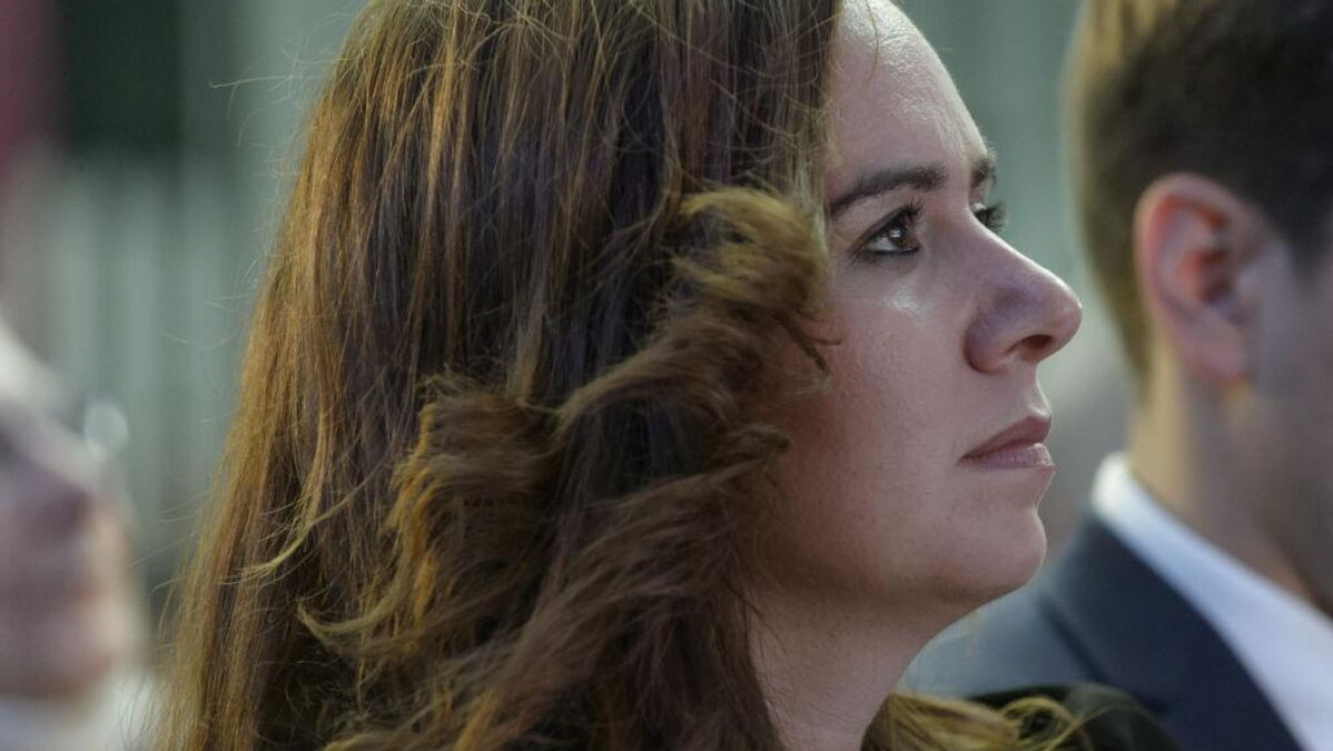 "Son regard s’assombrit" : Sarah Knafo bouleversée en évoquant la mort tragique de son frère handicapé