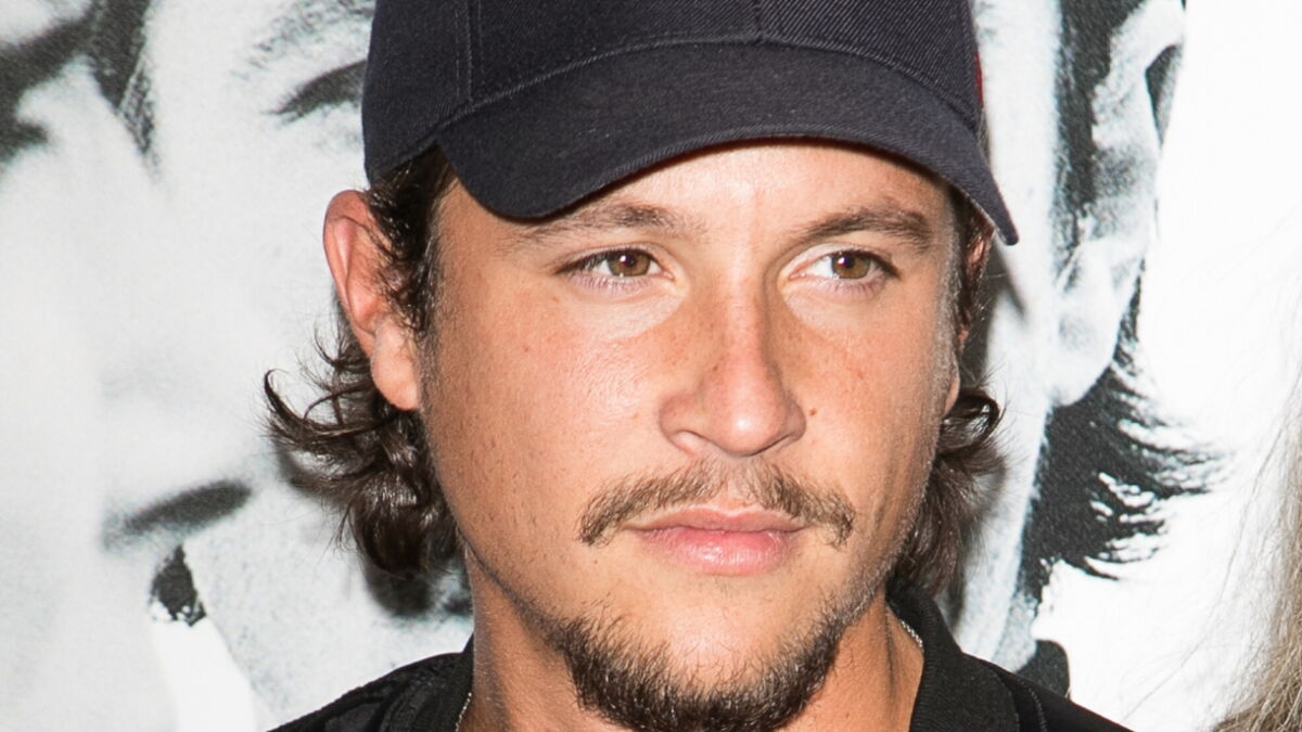 Nekfeu accusé de violences conjugales et viols par son ex-compagne Nekfeu accusé de violences conjugales et viols par son ex-compagne