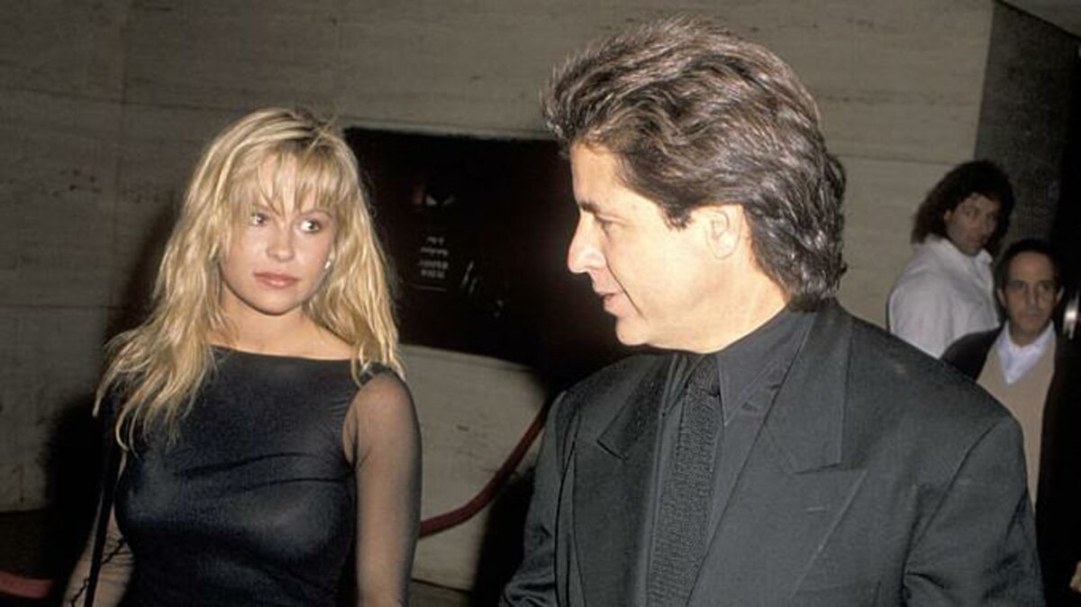 Pamela Anderson : le passé sulfureux de son nouveau mari Jon Peters refait  surface