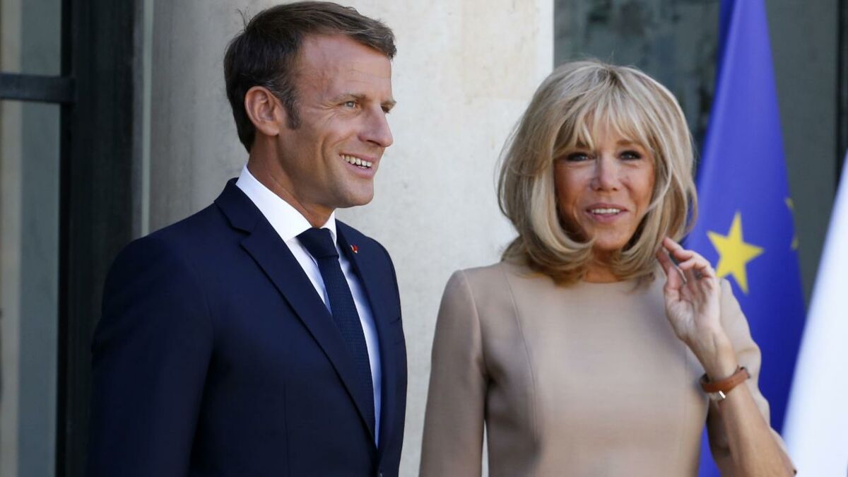 Brigitte et Emmanuel Macron : cette cérémonie de mariage plutôt