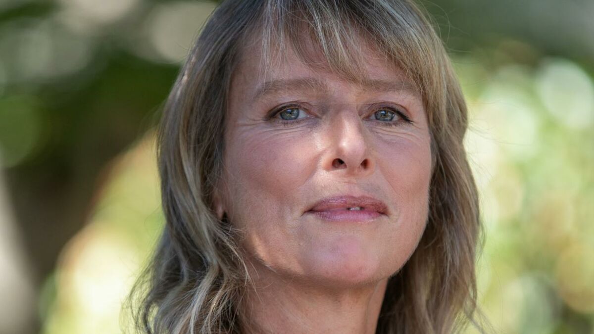 Karin Viard Nue Dans Son Prochain Film Son Appel Aux Femmes De Plus De Ans