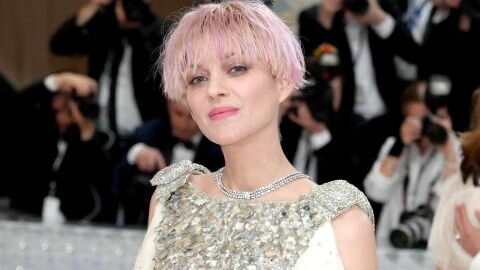 Met Gala 2023 : Marion Cotillard dévoile un changement capillaire