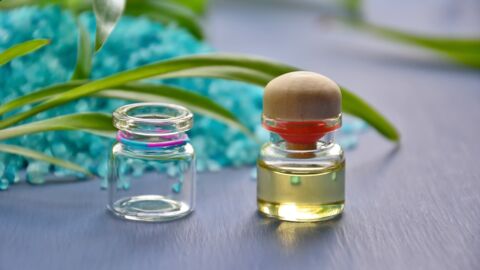 Aromathérapie : huiles essentielles, diffuseur, recettes... Tout ce qu'il faut savoir