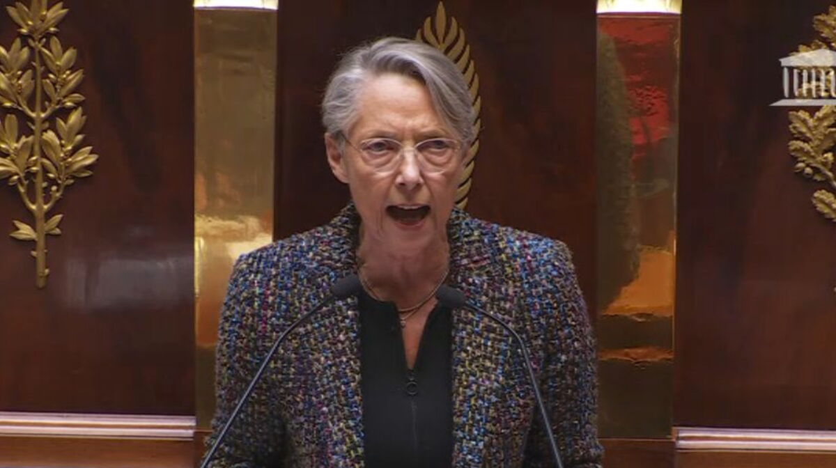 Elisabeth Borne les larmes de la Première ministre après son discours à l