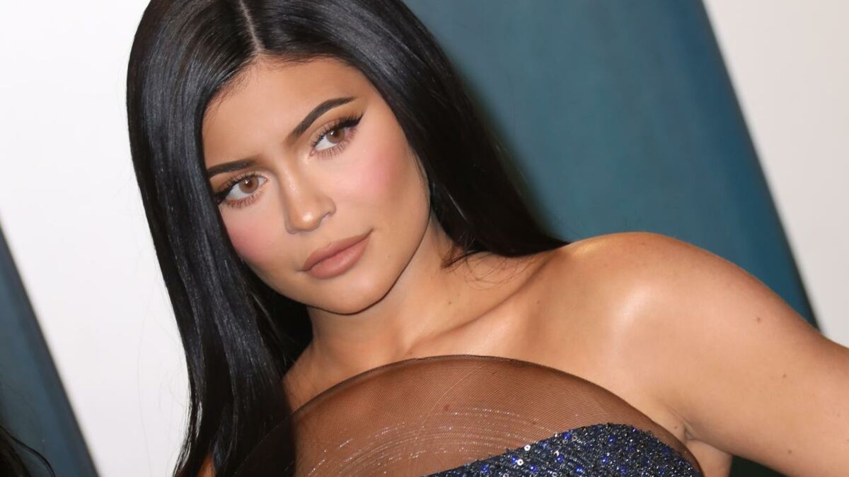 Kylie Jenner Adopte La Tresse Xxl Et Casse Les Internets Vidéo