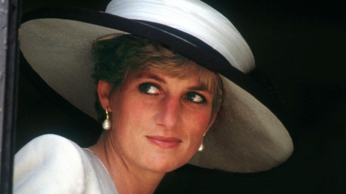 Lady Di : ce geste étonnant et systématique qui a fait d'elle une icône