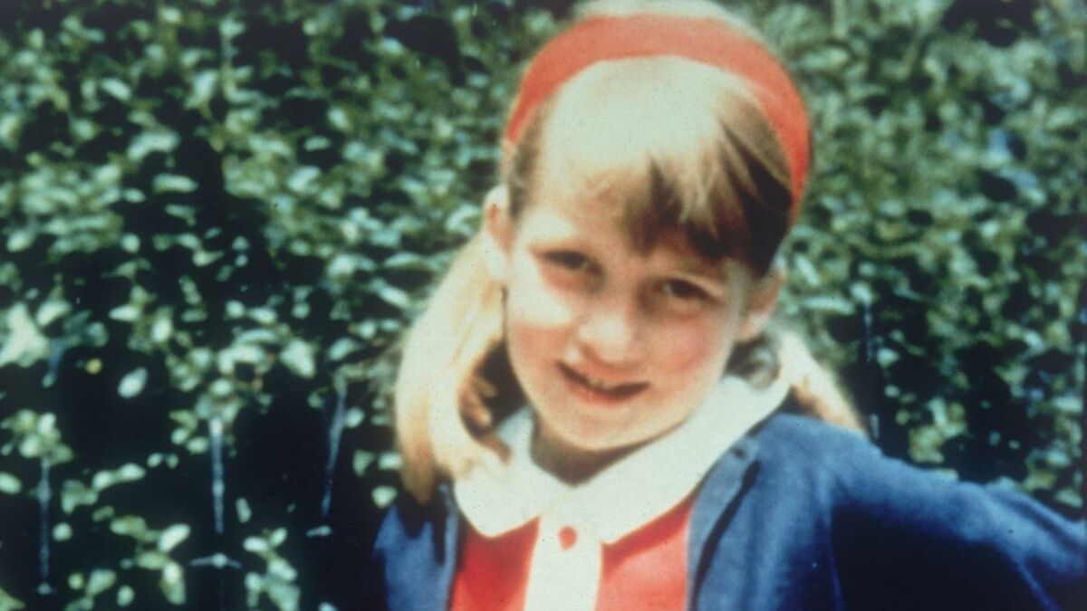 Lady Diana Ces Photos D Elle Enfant R V Lent Une Ressemblance