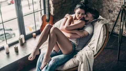 Sexo, 5 positions pour faire l'amour sur un fauteuil