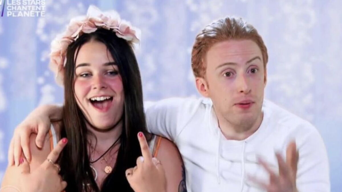 Les Princes et Princesses de l'Amour Emma balance sur le comportement