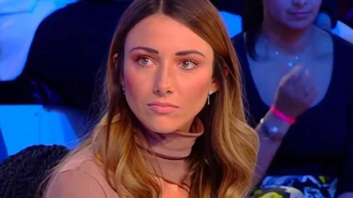 Tpmp Le 9 Decembre 2022 TPMP : Delphine Wespiser mise au placard à cause d'un caprice de Cyril  Hanouna, les internautes en colère