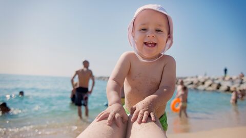 Fataler Fehler bei Hitze: Das sollten Eltern bei einem Baby beachten
