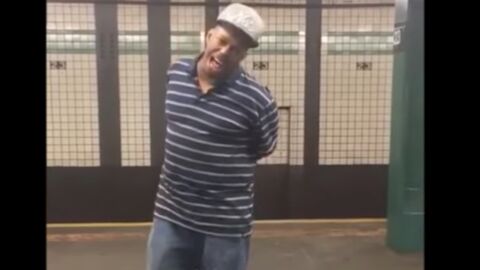 Mike Young: Vom obdachlosen U-Bahn-Sänger zum nächsten amerikanischen Supertalent