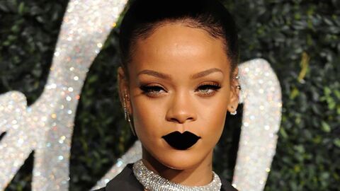 Schwarzer Lippenstift - Klingt unmöglich für dich? Rihanna erklärt, wie es geht