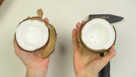 Das ist die beste Art, eine Kokosnuss zu öffnen.