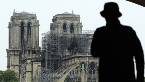 Notre Dame: Jetzt sagt jemand ganz Besonderes großzügige Hilfe zu