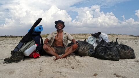 Junger Tunesier läuft 300 km, um am Strand Müll aufzusammeln
