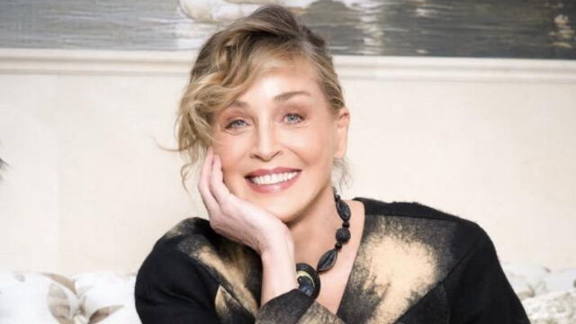 „Wahre Schönheit berührt das Herz“: Sharon Stone beim Wiener Opernball im Fokus