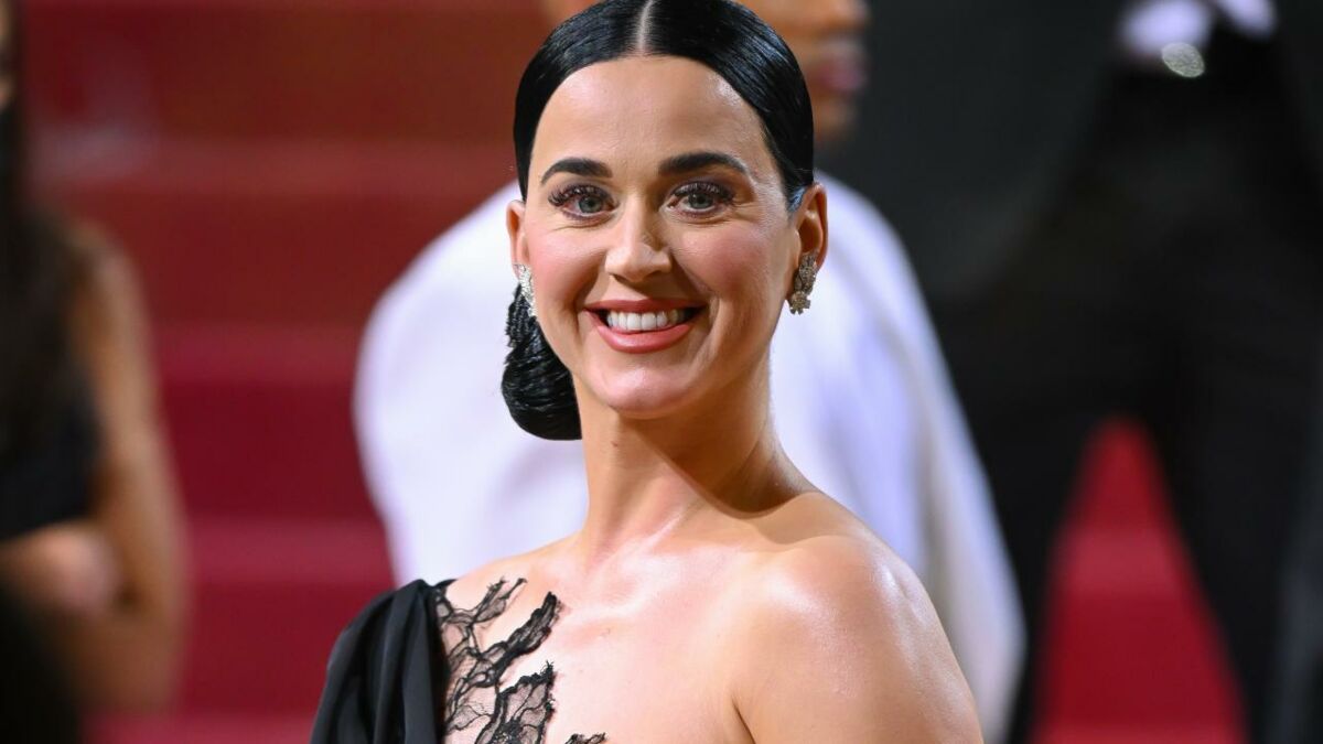 Wem zwinkert Katy Perry da nur zu?