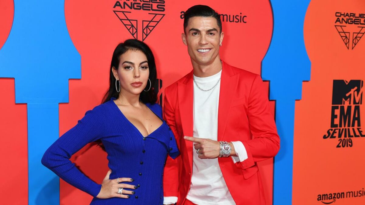 Cristiano Ronaldo Und Georgina Rodriguez Ihre Luxus Unterkunft In Saudi Arabien Enthüllt