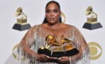 Lizzo setzt bei Grammys inspirierendes Zeichen für Body Positivity