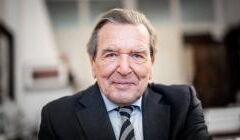 Altkanzler Schröder Blaues Auge beim Tag der Deutschen Einheit