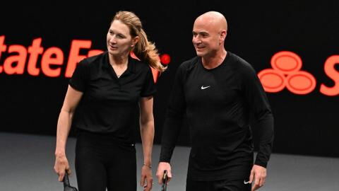 Andre Agassi und Steffi Graf begeistern bei Pickleball-Match