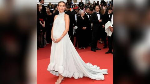 Mit Babybauch in Cannes: Claire Holt erwartet Kind Nummer drei