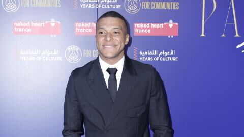 Fußball-Star Mbappé bei Filmfestival in Cannes: Junge Frau versetzt Internet in Aufruhr