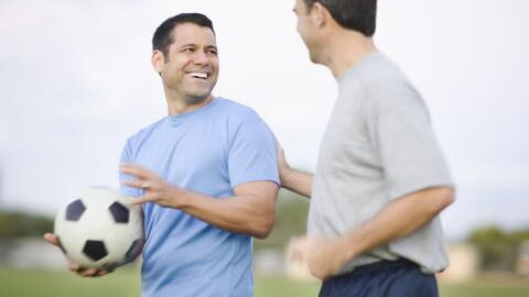 Fußballunfall: Schlag auf den Kopf verändert das Leben einer Familie
