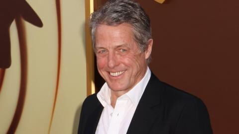 Liebevolle Geste: Hugh Grant verteilt Mahlzeiten an Senioren