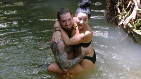 Dschungelcamp: Leyla und Mike kuscheln im Weiher - und Kim flippt aus