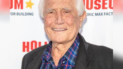 Ex-Bond George Lazenby kämpft sich nach schwerem Sturz zurück